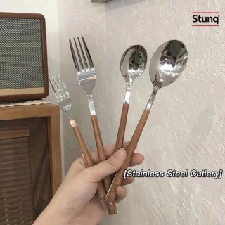 Stunq bestekset 24-delig met houten handvatten