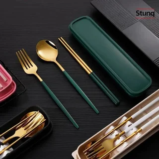Stunq draagbare bestekset groen met gouden details