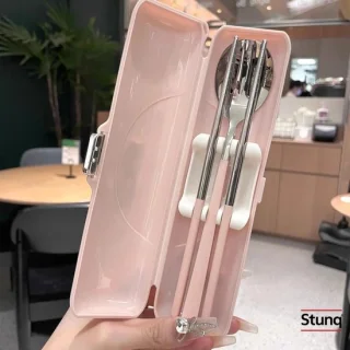 Stunq Draagbare bestekset roze - 304 rvs campingbestek met eetstokjes, vork, lepel en mes in etui