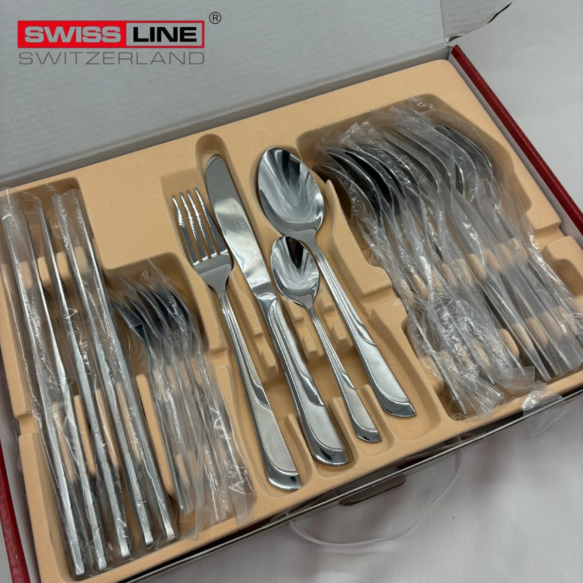 De Swiss Line bestekset 24-delig zilver in één oogopslag