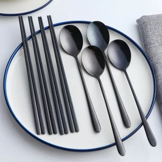 Unyqoos® Set Koreaanse eetstokjes en lepels - 4 stuks