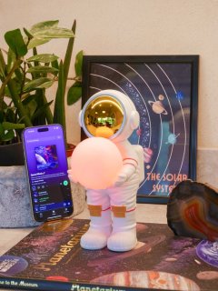 Astronaut Bluetooth speaker en sfeer lamp