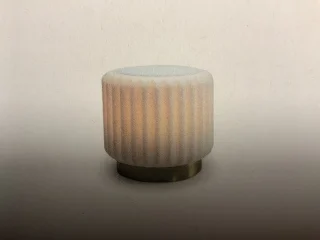 Atelier Pierre Dentelles speaker wit gouden basis