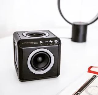 AudioCube portable micro usb zwart