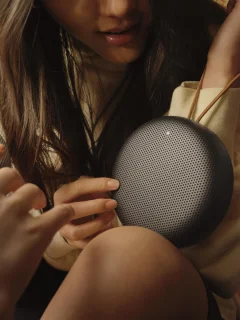 Bang & Olufsen Beosound A1 2nd Gen Antraciet Zwart Bluetooth Speaker