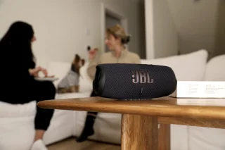 JBL Charge 5 Bluetooth Speaker Roze