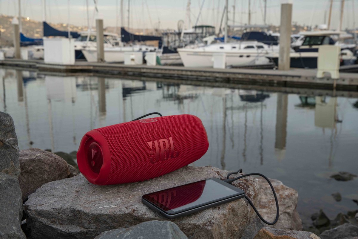 JBL Charge 5 Bluetooth Speaker Turquoise