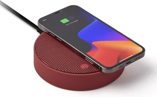 Lexon OSLO Energy QI Charger Speaker Dark Red