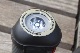 Wat vinden we goed aan de Monster FireCracker Luidspreker