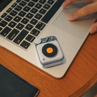 MUZEN Button Mini Bluetooth Luidspreker Berry Blauw