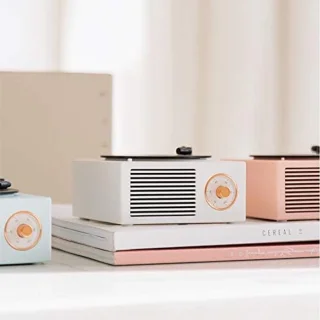 Retro-klassieke Bluetooth-speaker platenspeler-design lichtroze