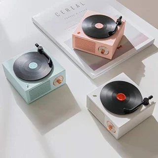 Retro-klassieke Bluetooth-speaker platenspeler-design lichtroze
