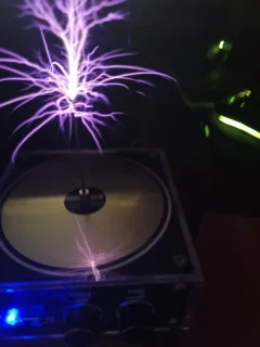 Tesla Coil Speaker