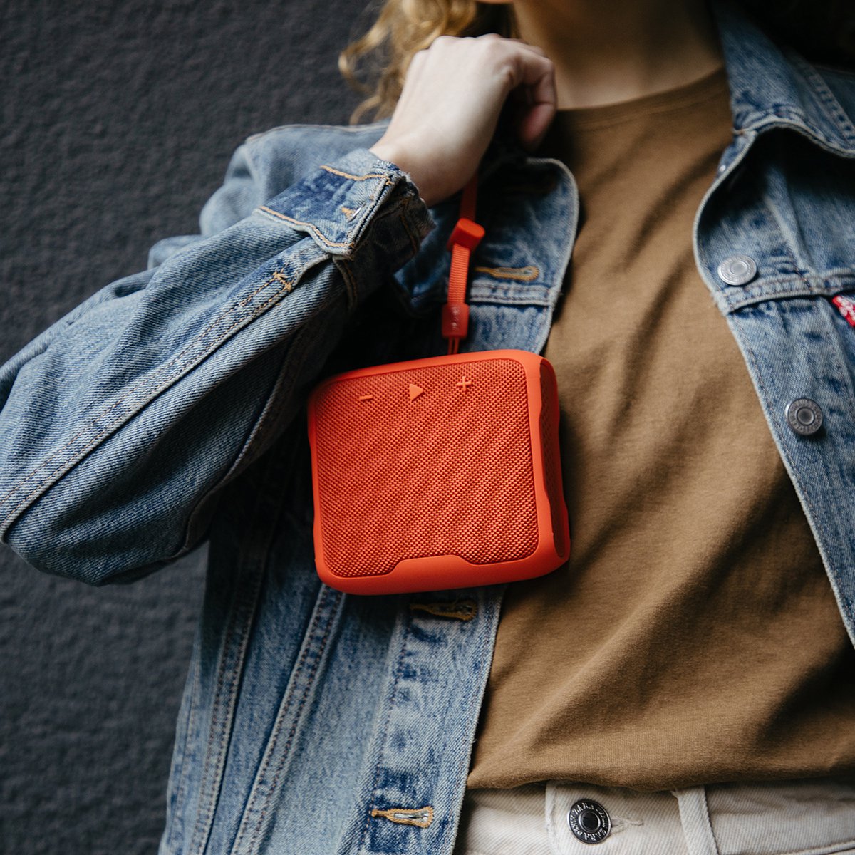 Teufel BOOMSTER GO Coral Red Bluetooth Speaker