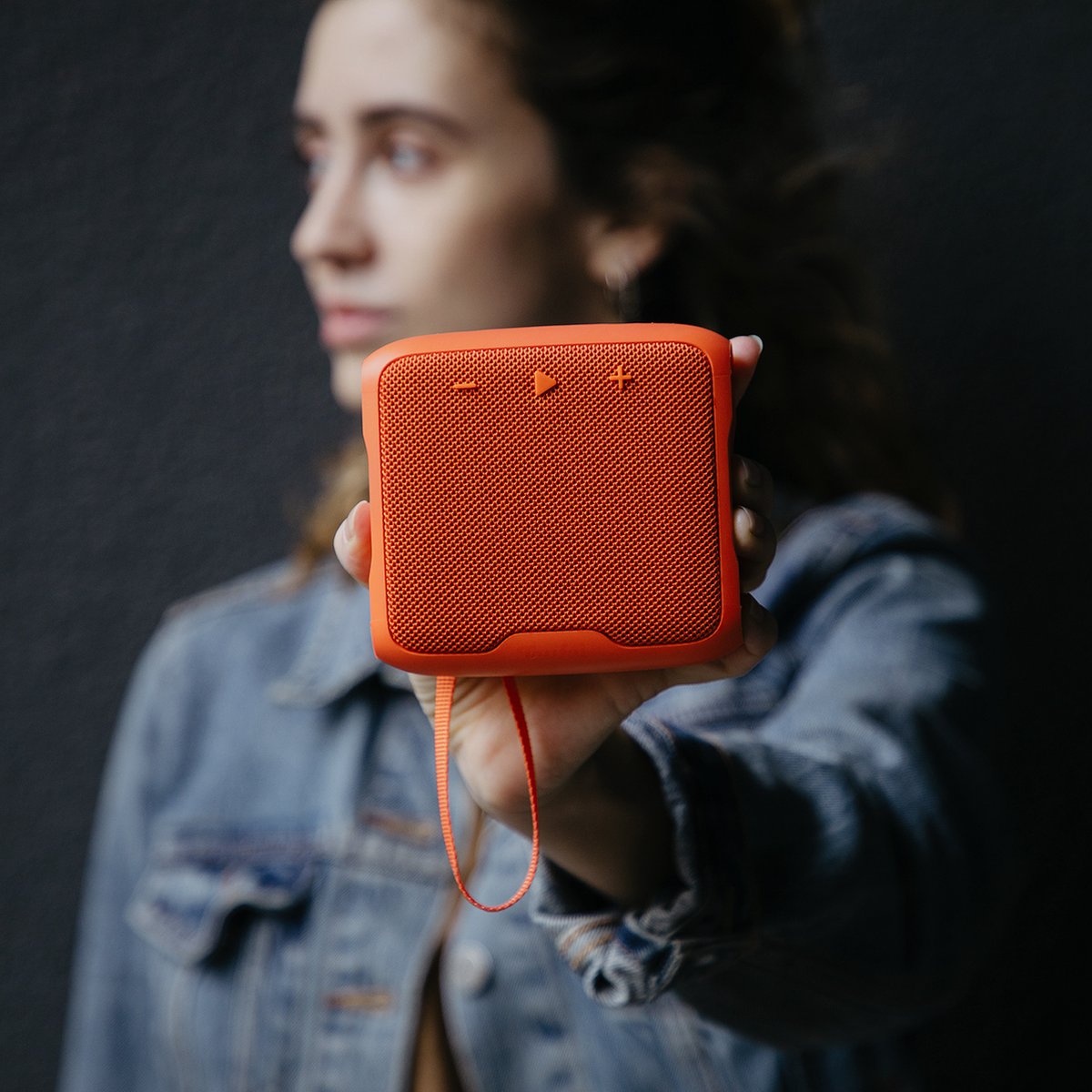 Teufel BOOMSTER GO Coral Red Bluetooth Speaker