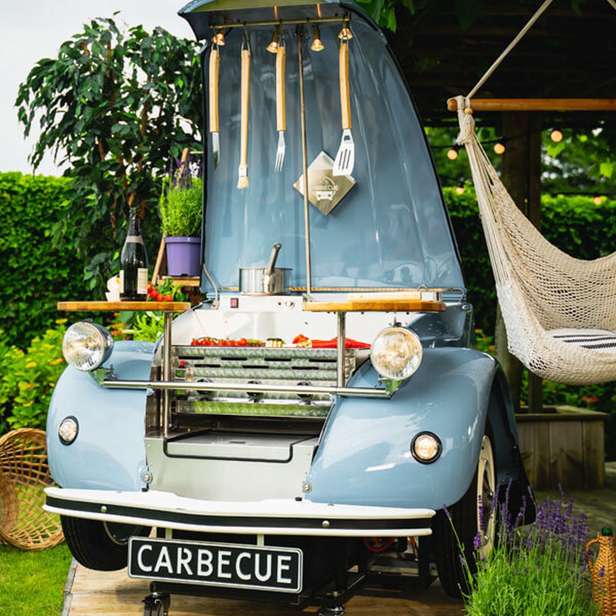 Wat vinden we goed aan de CARBECUE Citroën 2CV Grill Pastelblauw