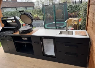 Wat vinden we goed aan de GRLLR Buitenkeuken 7-delig