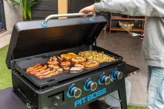 Pit Boss Ultimate Plancha 4 Burner Gas BBQ met Onderstel
