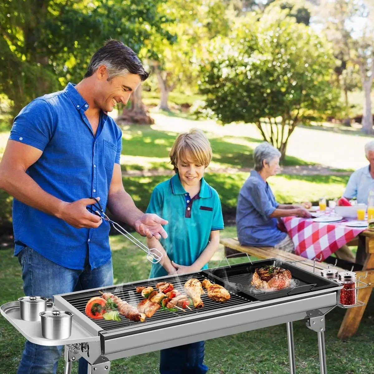 Wat vinden we goed aan de RVS Houtskool Barbecue 73x34 CM Zilverkleurig