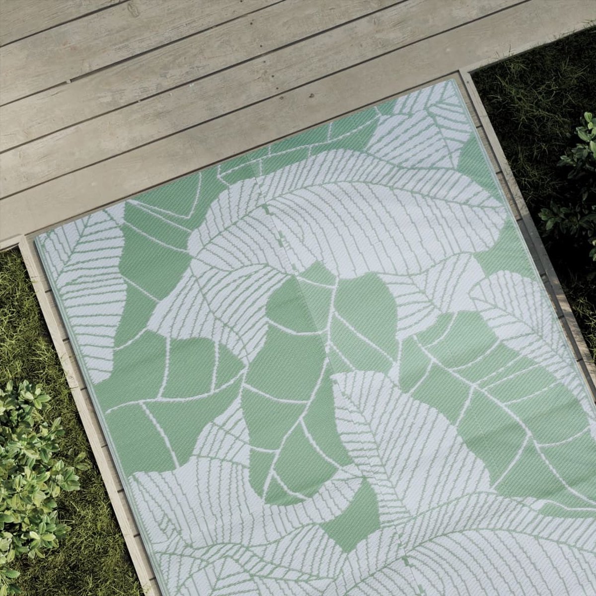 Wat vinden we goed aan de vidaXL ARAKIL Buitenkleed 120x180 cm groen