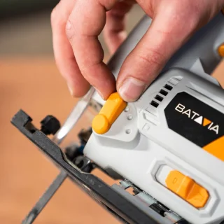 Wat vinden we goed aan de Batavia 18V Accu-decoupeerzaag