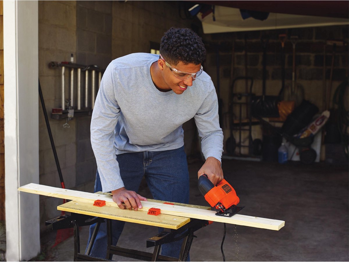 Black & Decker 520W Pendeldecoupeerzaag