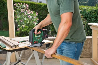 Bosch AdvancedSaw 18V-140 Accudecoupeerzaag