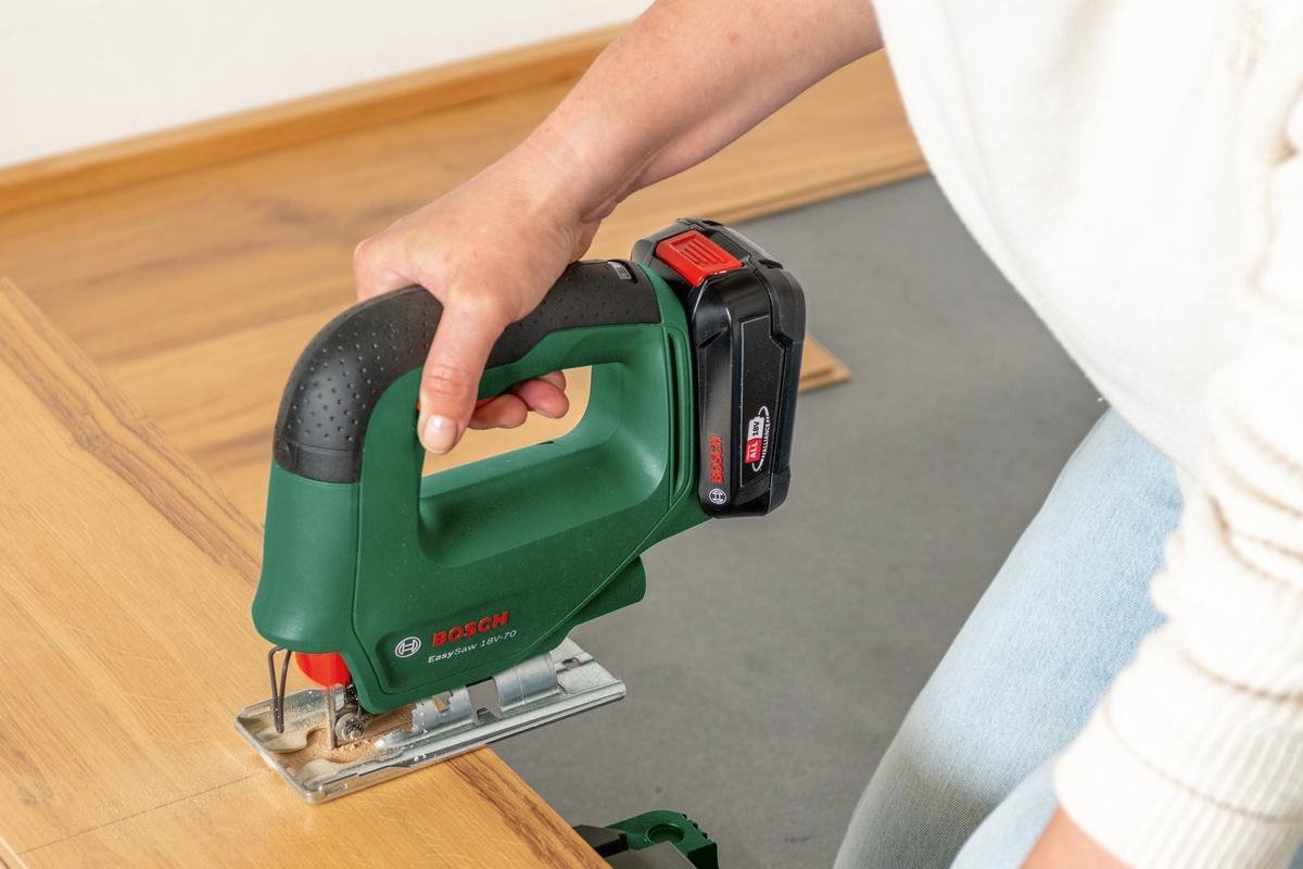 Bosch EasySaw 18V-70 Decoupeerzaag Zonder Accu en Lader