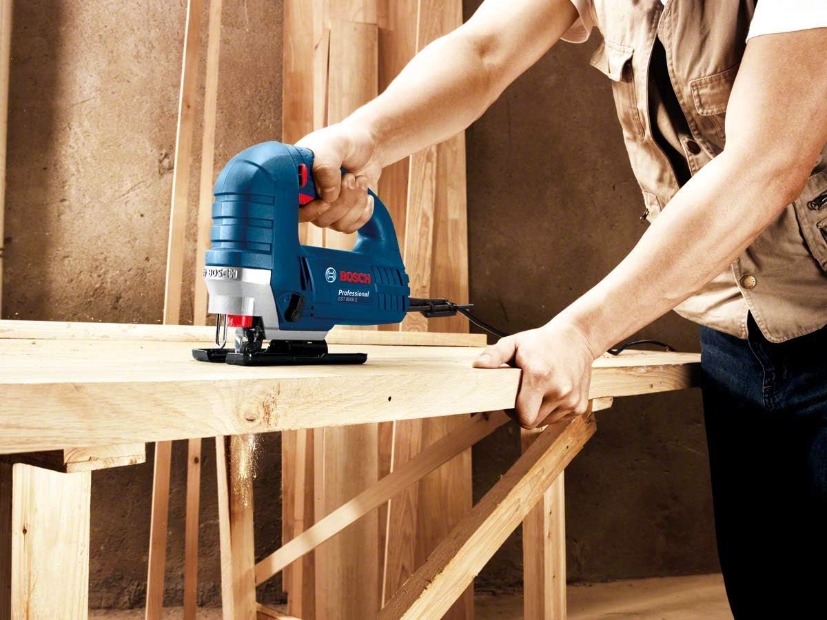 Bosch Professional GST 8000 E Decoupeerzaagmachine 710W