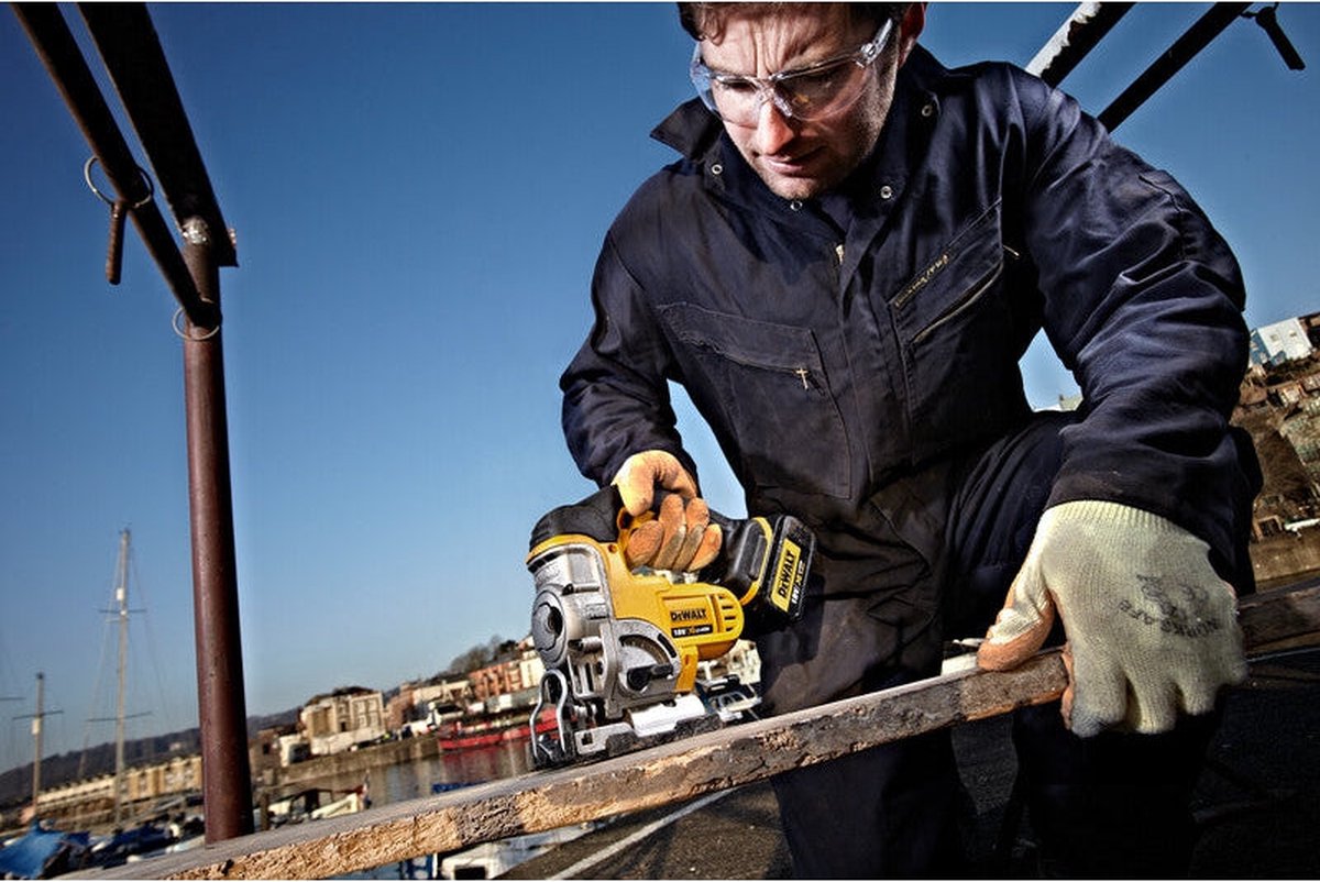 DeWALT DCS331N Accu Decoupeerzaag 18V XR - Body