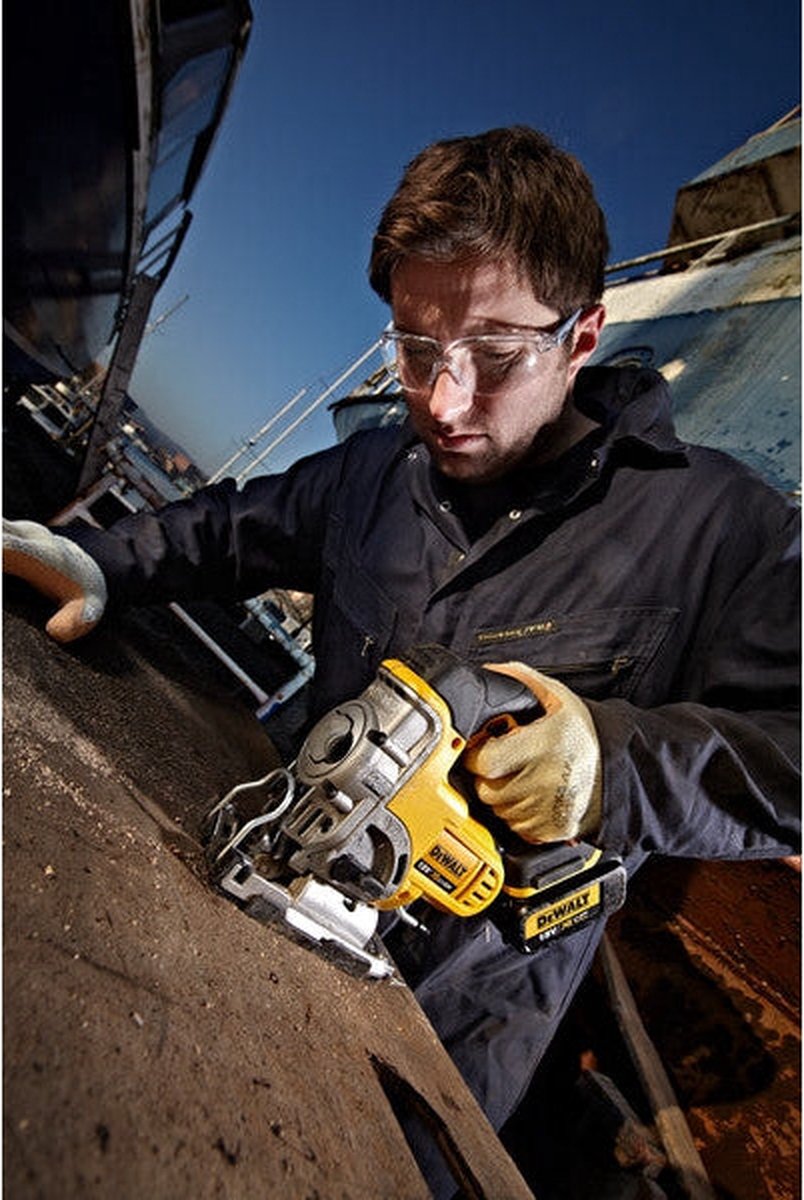 DeWALT DCS331N Accu Decoupeerzaag 18V XR - Body
