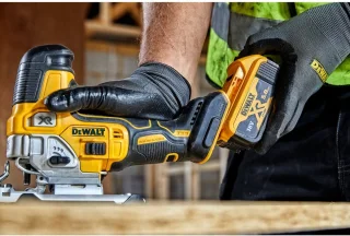 DeWALT DCS335P2 Accu Decoupeerzaag 18V 5,0Ah Li-ion TSTAK
