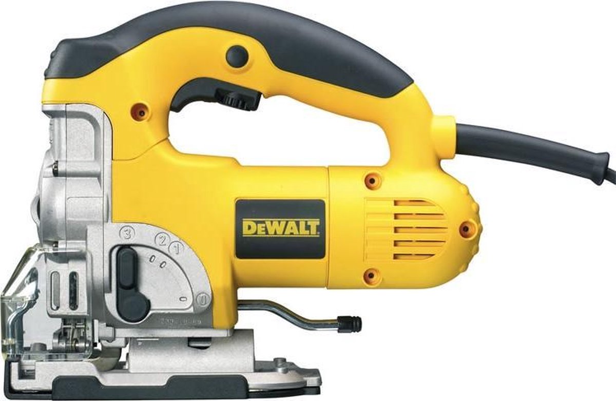 Wat vinden we goed aan de DeWalt DW331K pendeldecoupeerzaag