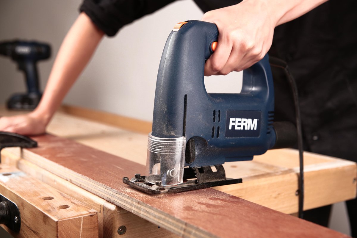 FERM JSM1023 Decoupeerzaag 570W