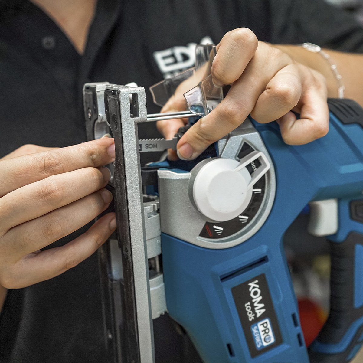 Koma Tools Accu Decoupeerzaag 20V inclusief accu en oplader