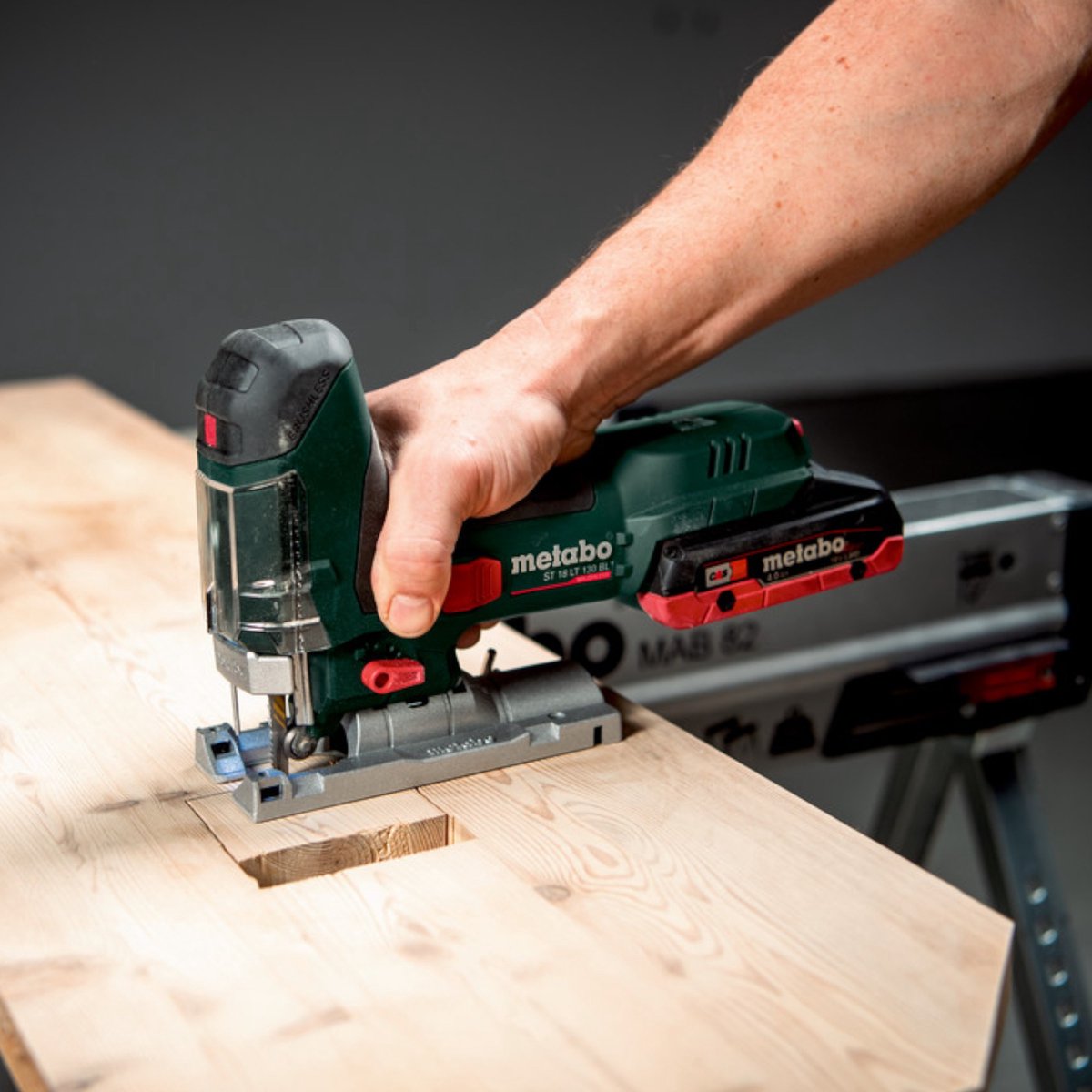 Wat vinden we goed aan de Metabo ST 18 LT 130 BL accudecoupeerzaag set 18 V