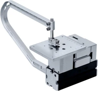 Miniatuur decoupeerzaag - Modelbouw