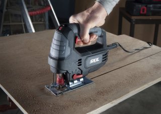 Wat vinden we goed aan de SKIL Decoupeerzaag 4390 AA