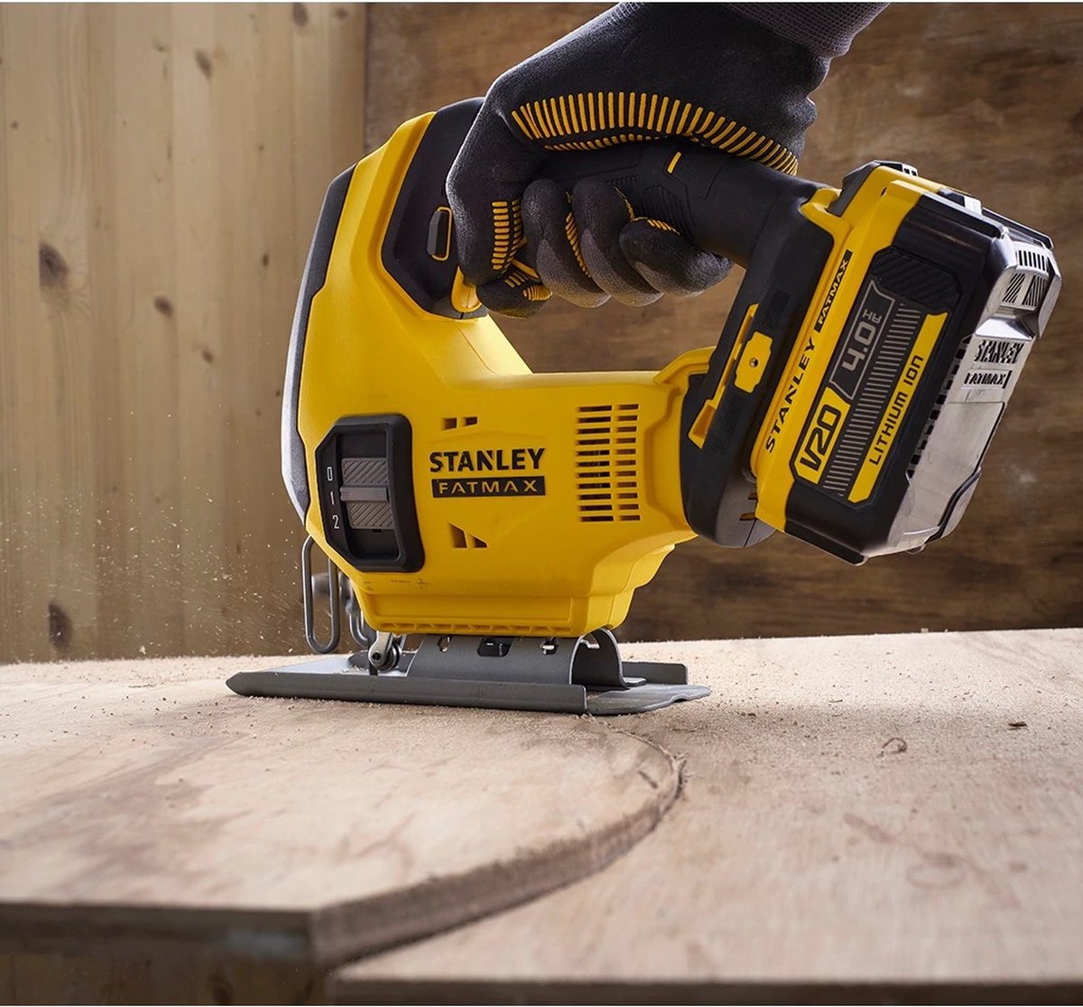 Stanley FATMAX V20 SFMCS600M2K Accu Decoupeerzaag 18V 4.0Ah