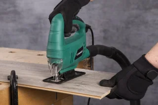 VONROC Decoupeerzaag 550W inclusief 5 zaagbladen