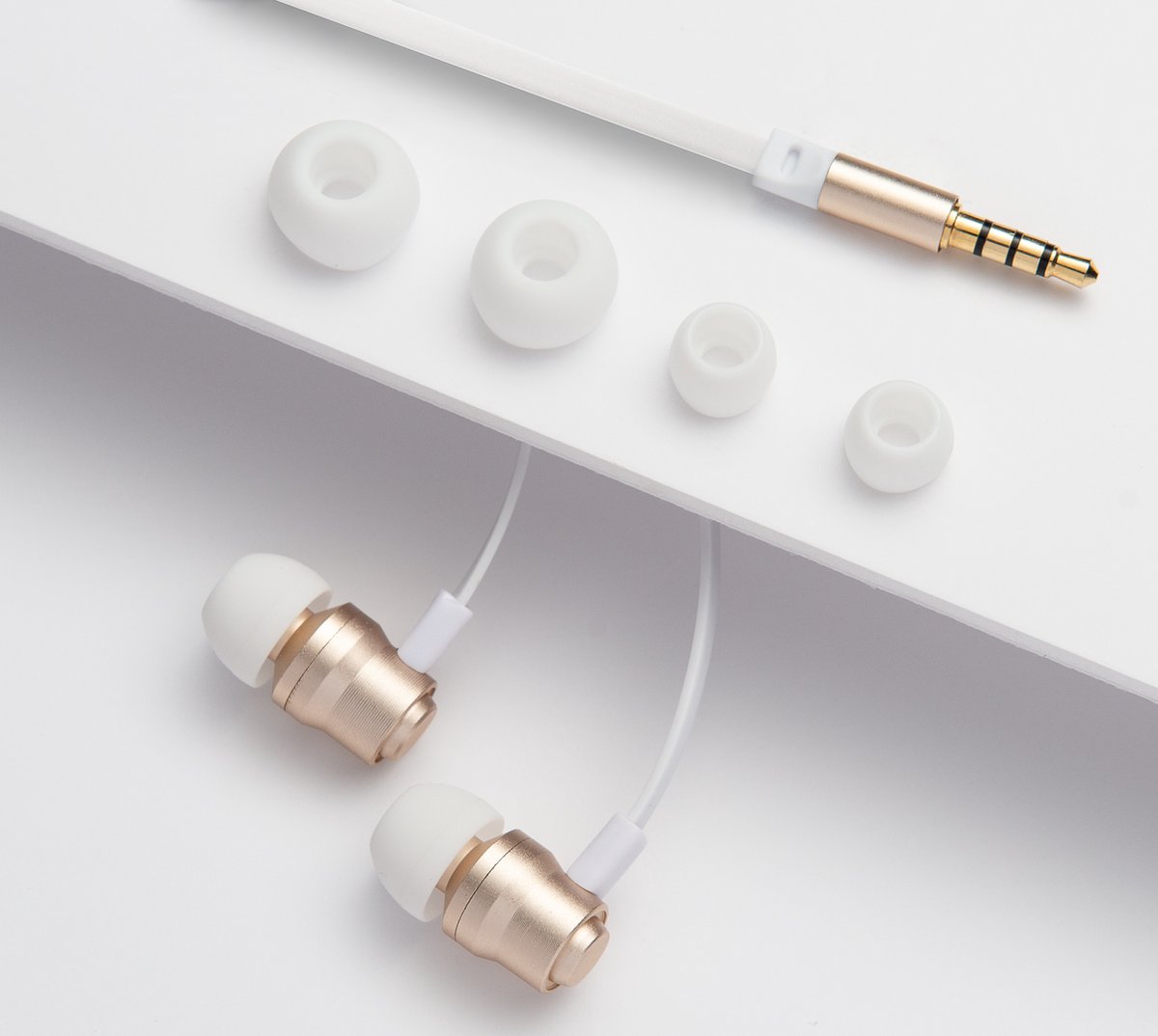 Azuri stereo hoofdtelefoon handenvrij 3.5 mm goud