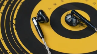 FiiO FF5 oordopjes