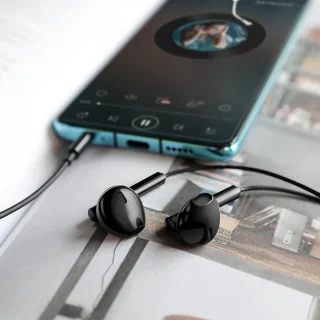 HOCO M64 Melodious 3,5mm Oortjes met Microfoon Zwart
