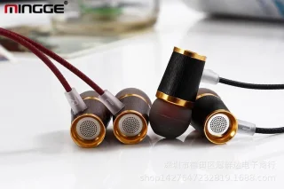 M21 High Bass In-Ear Oordopjes Rood 3.5mm Jack