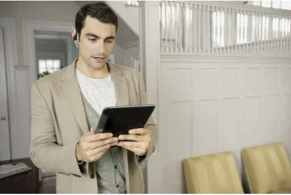 Plantronics Legend 87300-05 Bluetooth Headset Black