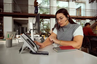 Poly Voyager Legend 50-M UC Headset