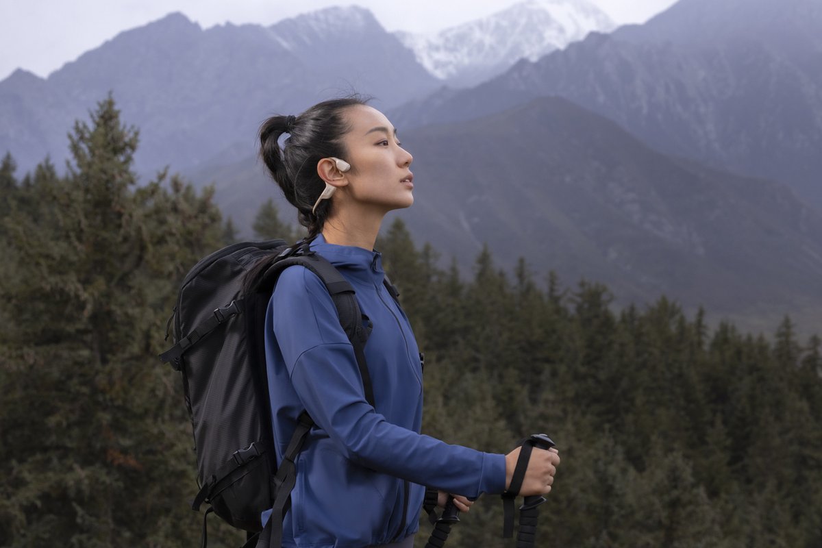 Shokz OpenRun Pro Sporthoofdtelefoon Beige