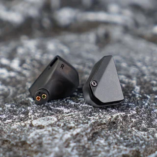 Truthear HEXA In-Ear Monitors Zwart