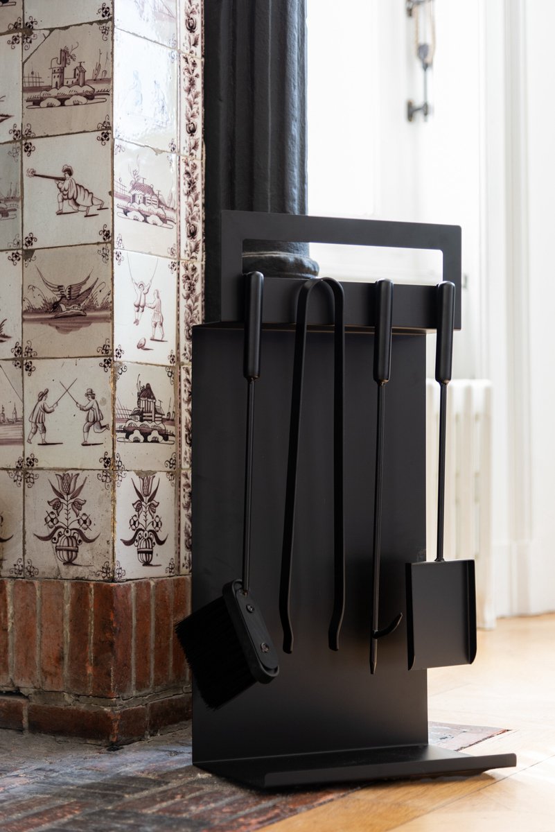 Wat vinden we goed aan de J-Line Haardbestek Metaal Zwart