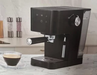 Betaalbare espresso met melkopschuim – praktisch en degelijk